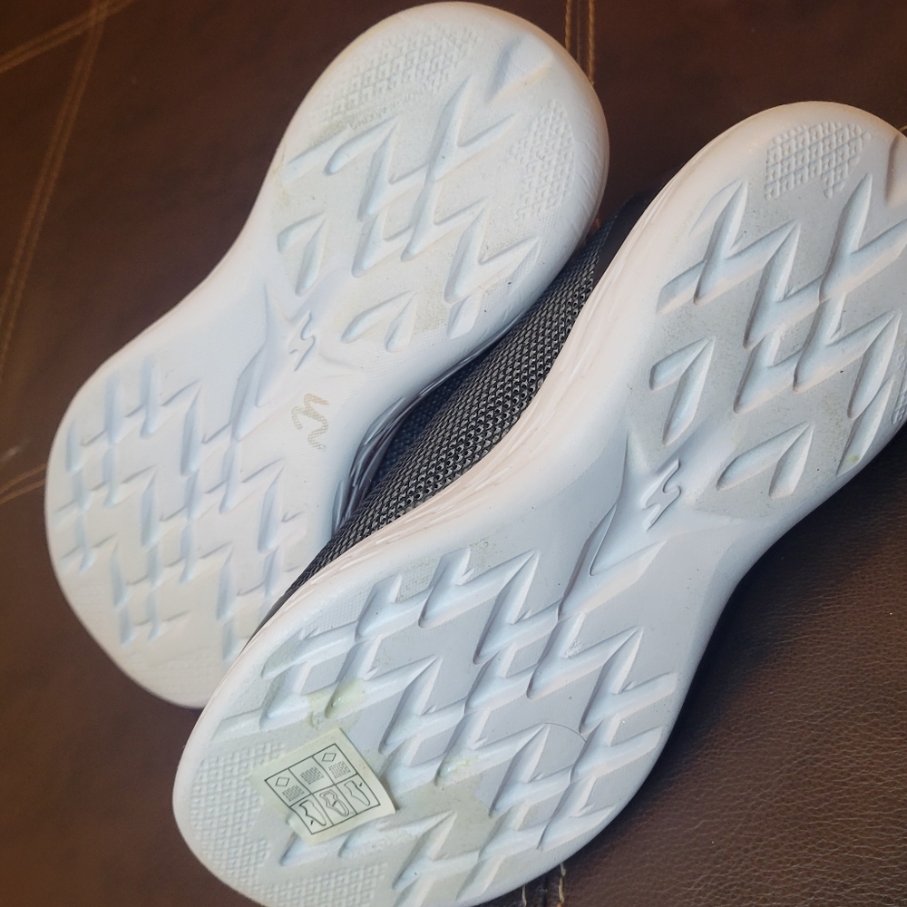 Skechers Black and Gray Athletic Sneakers - Picture 6 of 6